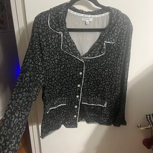 💝 2X Nine West Charcoal and Black Leopard Sleepwear Top